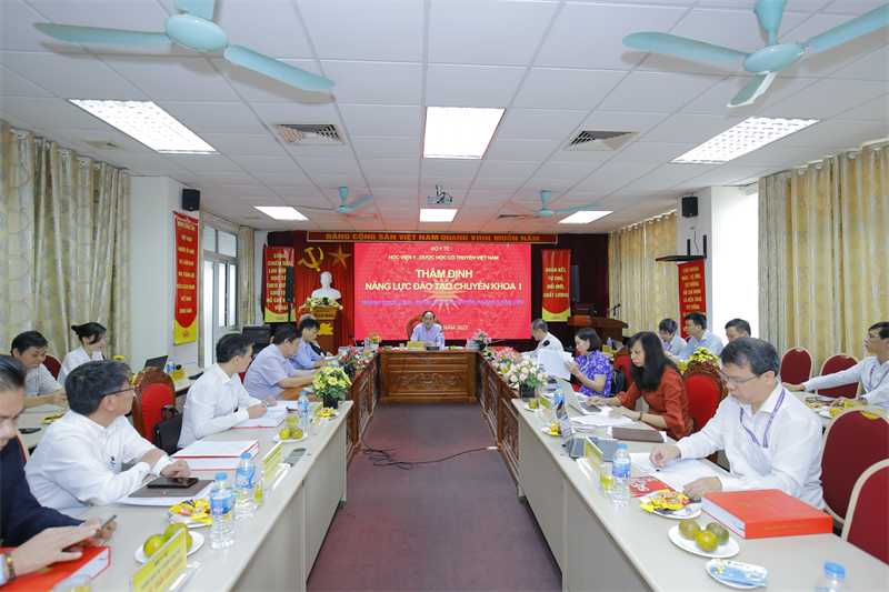 Hội nghị thẩm định năng lực Đào tạo chuyên khoa cấp I của Học viện Y-Dược học cổ truyền Việt Nam