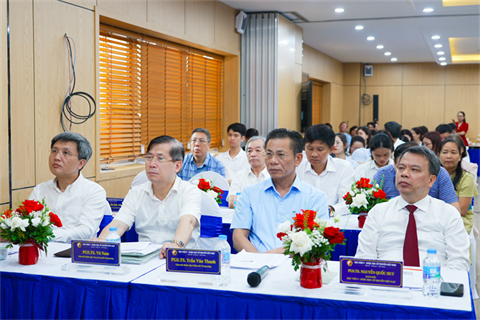 Tiến tới xây dựng kỳ thi đánh giá năng lực hành nghề Y học cổ truyền theo hướng chuẩn hóa, hội nhập quốc tế