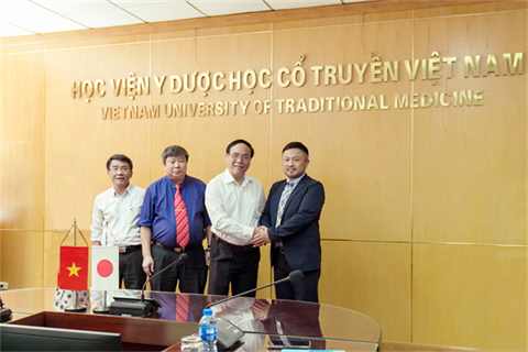 Đoàn đại biểu Nhật Bản tới thăm và làm việc tại Học viện Y Dược học cổ truyền Việt Nam