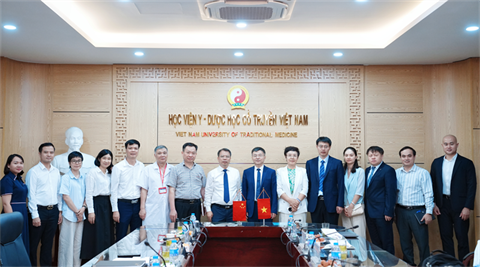 Học viện Y - Dược học cổ truyền Việt Nam đón tiếp và làm việc với đoàn đại biểu Viện Khoa học Trung Y Trung Quốc