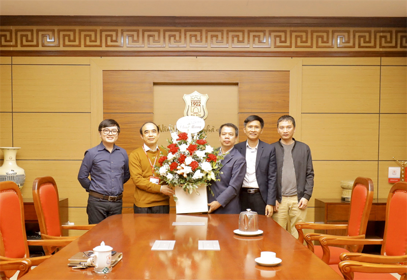 Hợp tác đào tạo nguồn nhân lực giữa Trường Đại học Y Hà Nội và Học viện Y - Dược học cổ truyền Việt Nam