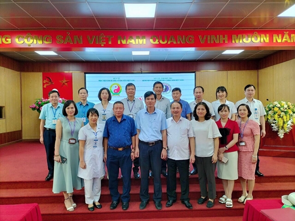 Học viện Y - Dược học cổ truyền Việt Nam và Bệnh viện YDCT&PHCN tỉnh  Phú Thọ ký thỏa thuận hợp tác toàn diện
