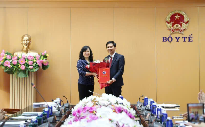 Chúc mừng TS.BS Trần Đức Hữu được bổ nhiệm Phó cục trưởng Cục quản lý Y, Dược cổ truyền - Bộ Y tế