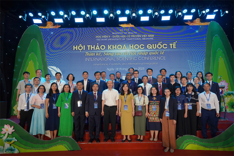 20 năm VUTM - Phiên 1: Hội thảo khoa học quốc tế về đào tạo và lượng giá theo năng lực bác sĩ y học cổ truyền