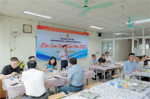 Công đoàn Học viện YDHCT Việt Nam tổ chức bữa cơm công đoàn năm 2025 “Bữa cơm công đoàn - Thắm tình đoàn kết”