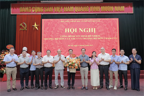 Hội nghị thông báo Nghị quyết của Ban Thường vụ Đảng ủy Bộ Y tế về tiếp tục duy trì hoạt động của Hội đồng trường và các chức danh lãnh đạo, quản lý của Học viện